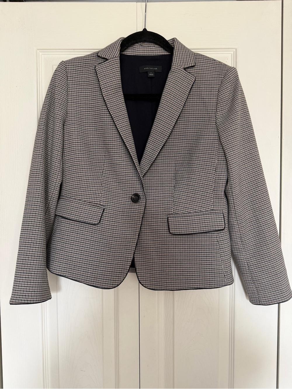 Ann Taylor Black and White Mini Houndstooth One-Button Blazer
